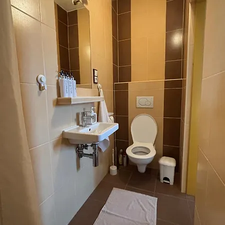 Large In With 3 Bedrooms And Parking Prešov
