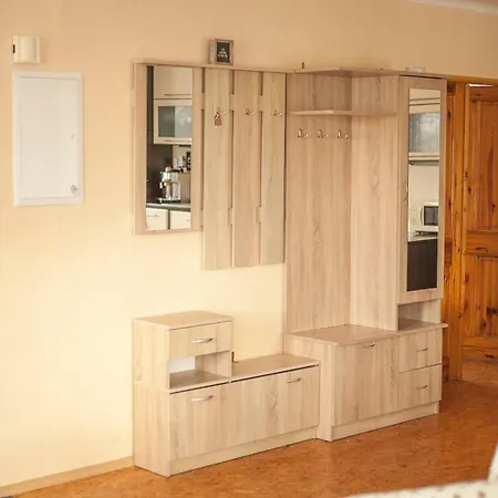 Large In With 3 Bedrooms And Parking