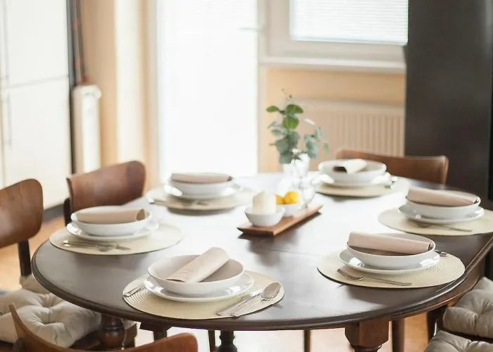 Apartamento Large In With 3 Bedrooms And Parking *