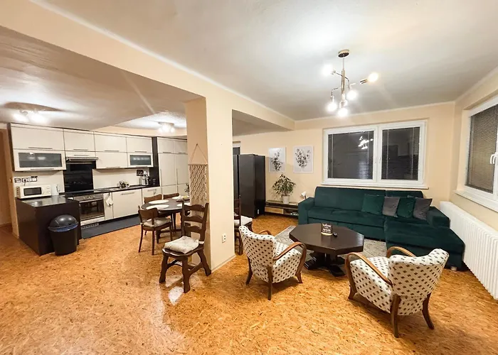 Large In With 3 Bedrooms And Parking