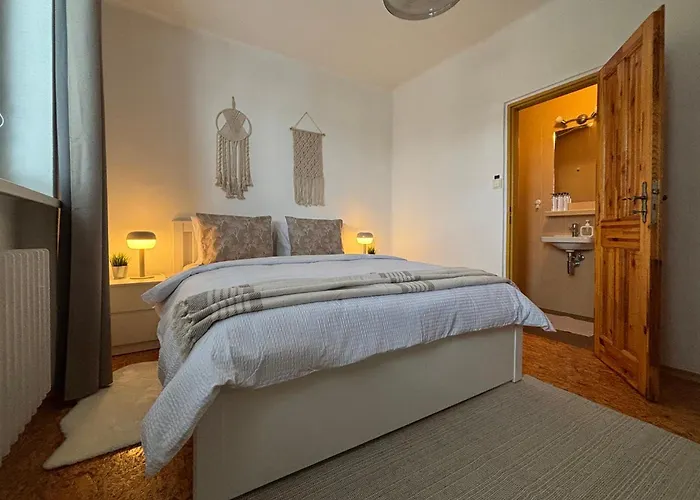 Large In With 3 Bedrooms And Parking