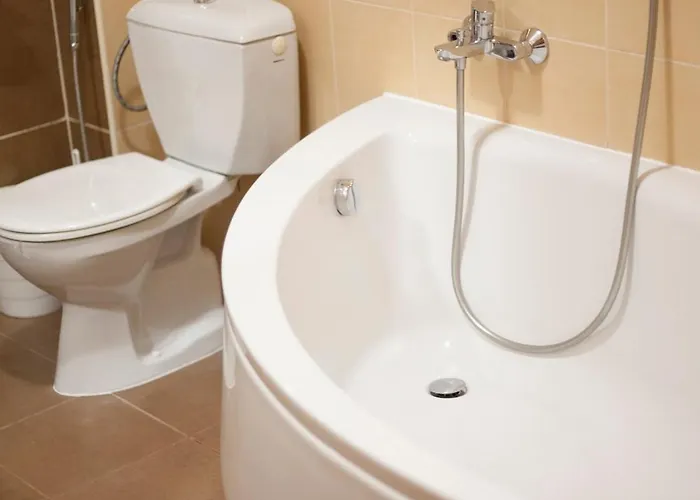 Large In With 3 Bedrooms And Parking Apartament Preszów