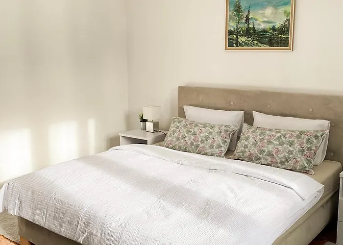 Large In With 3 Bedrooms And Parking * Preszów